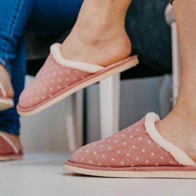 Des chaussons d’intérieur