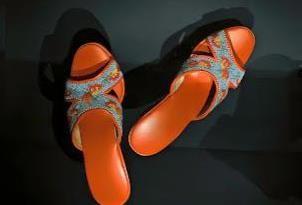 Une paire de mules